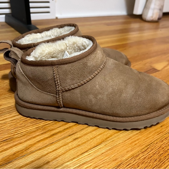 UGGS | Ultra Mini Uggs Chestnut - Picture 2 of 8